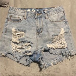 High waisted vintage denim shorts🤍🤍